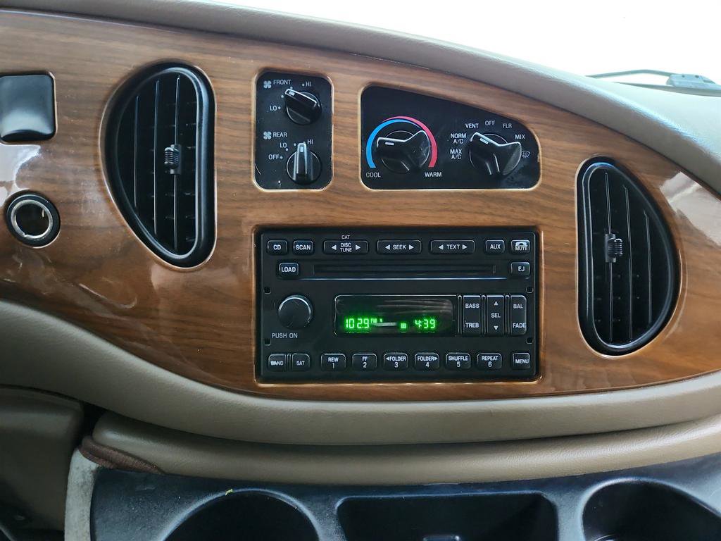 Used 2008 Ford E-150 and Econoline 150 image 17