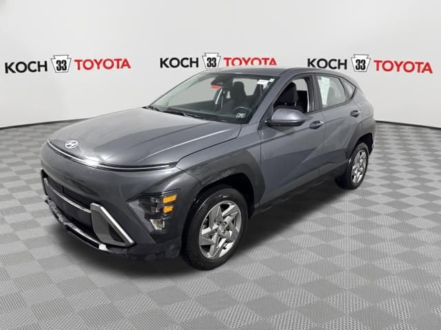 Used 2025 Hyundai Kona SE image 3