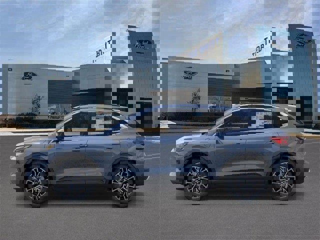New 2026 Ford Escape SE w/ PHEV Premium Package image 4