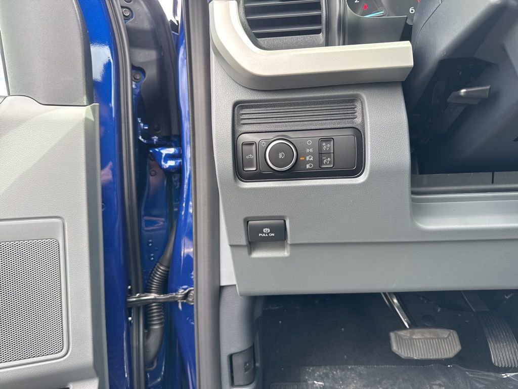 New 2026 Ford F350 XL AWD/4WD image 12