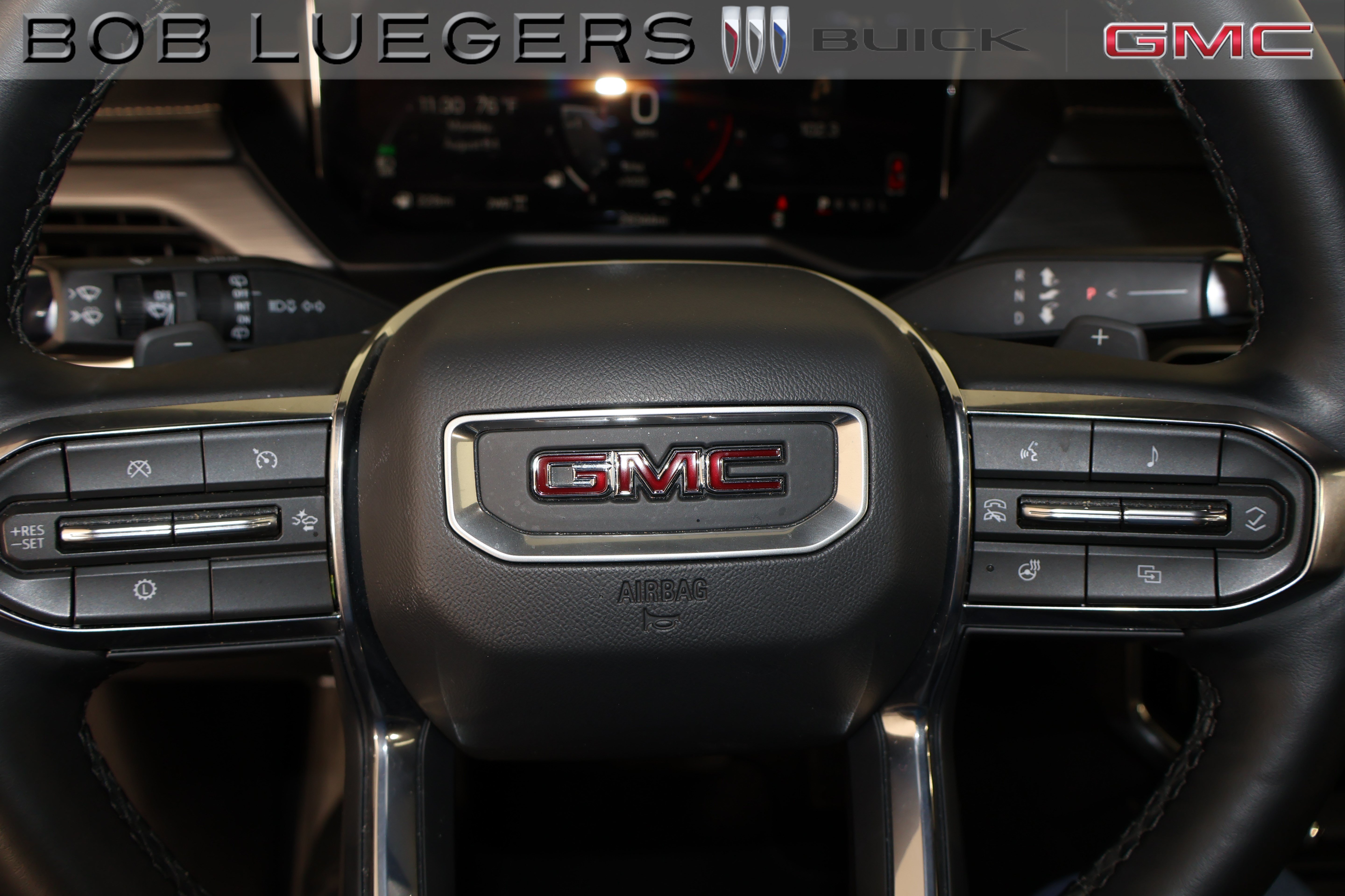 Certified 2026 GMC Acadia Elevation w/ Elevation Premium Package AWD/4WD image 20
