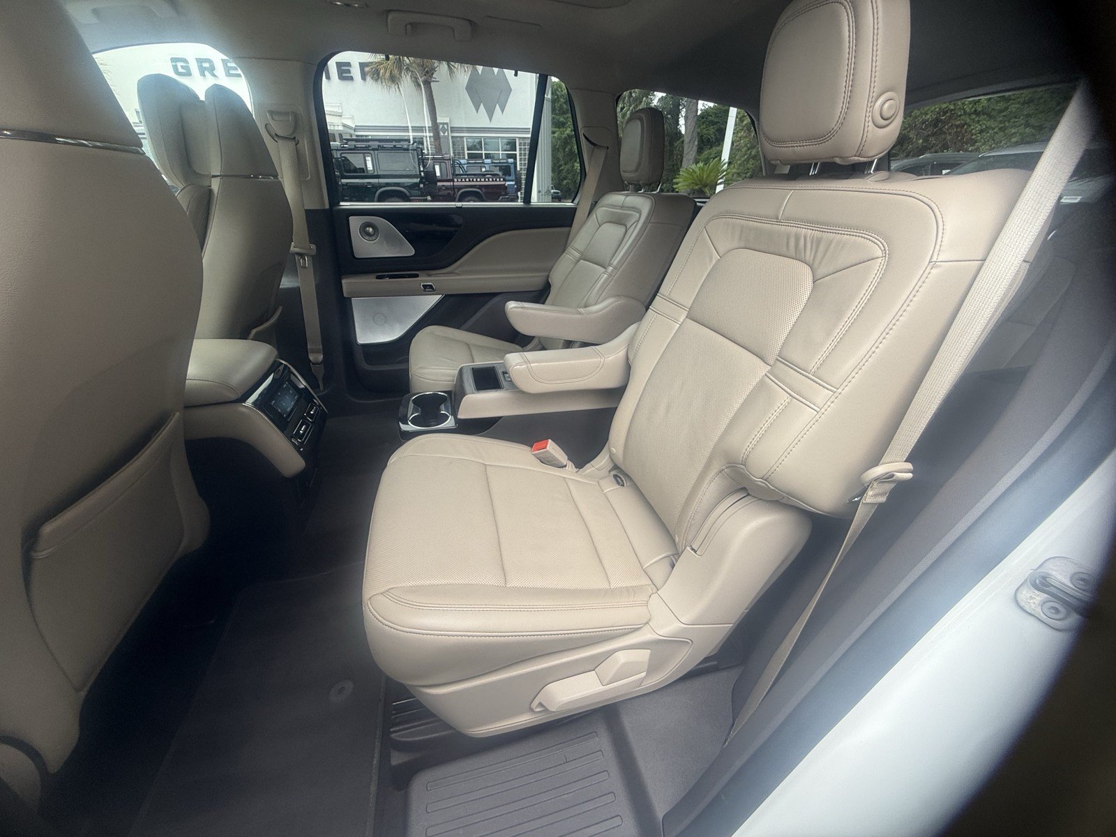 Used 2020 Lincoln Aviator Reserve w/ Equipment Group 202A AWD/4WD image 34