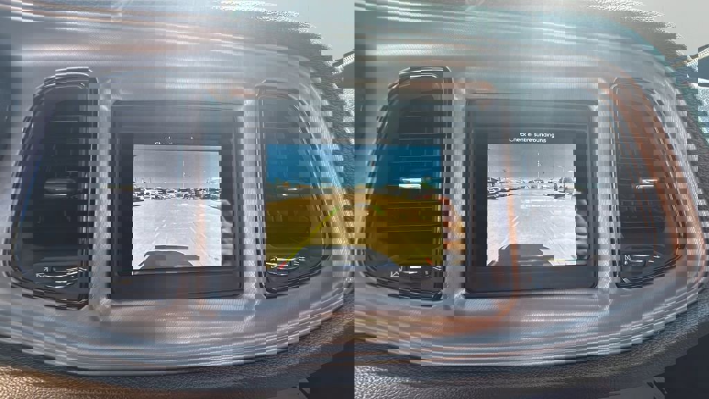 Used 2023 Dodge Challenger R/T image 23