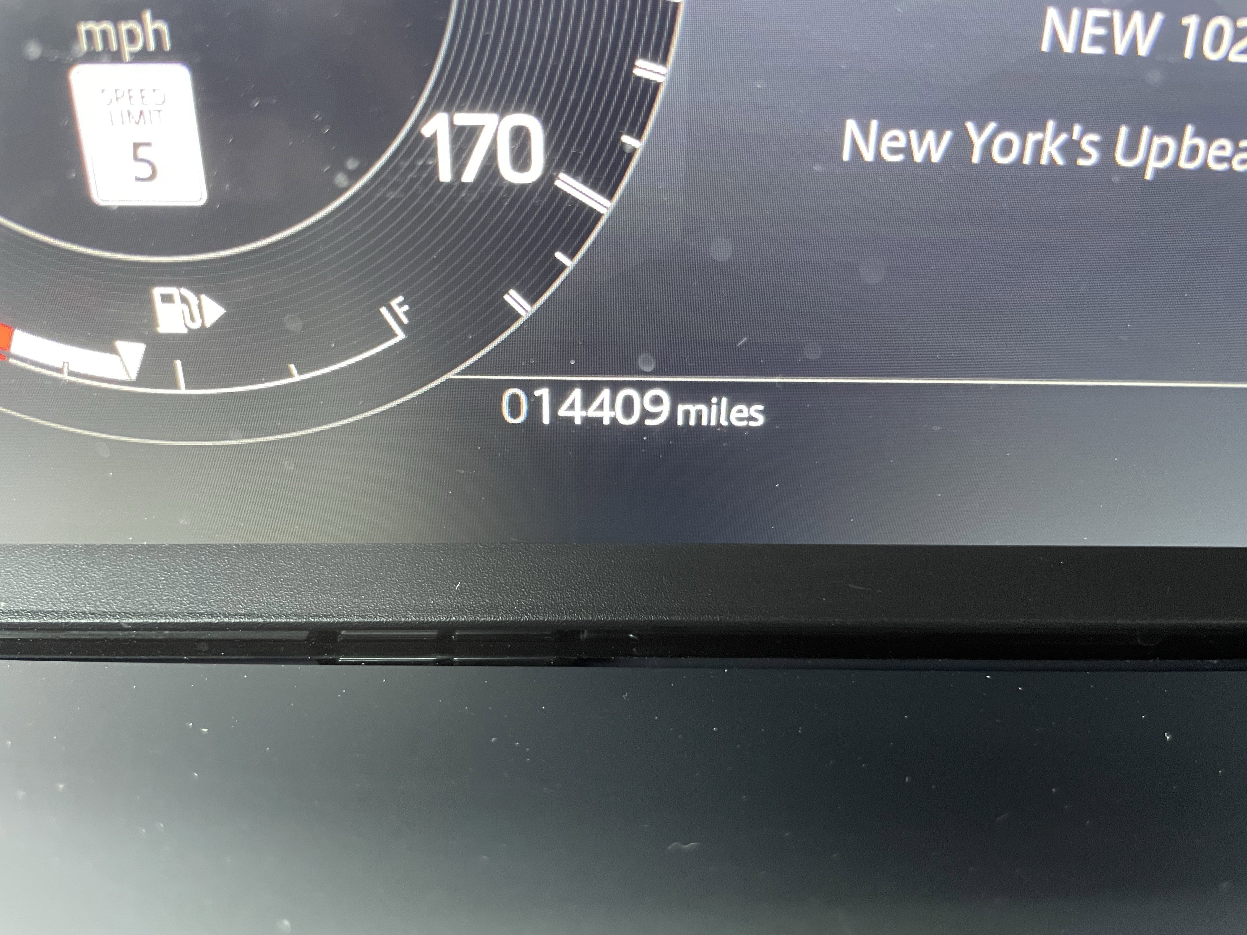 Certified 2024 Land Rover Discovery Sport S image 25