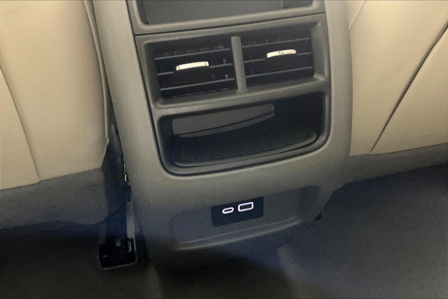 Certified 2023 Cadillac XT5 Premium Luxury image 11