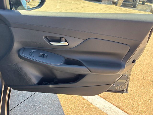 Used 2027 Nissan Sentra SV w/ Floor Mat Package FWD image 13