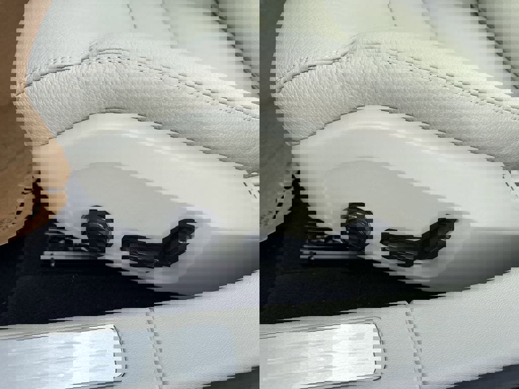 New 2026 Volvo V60 B5 Cross Country Plus w/ Protection Package Premier image 9