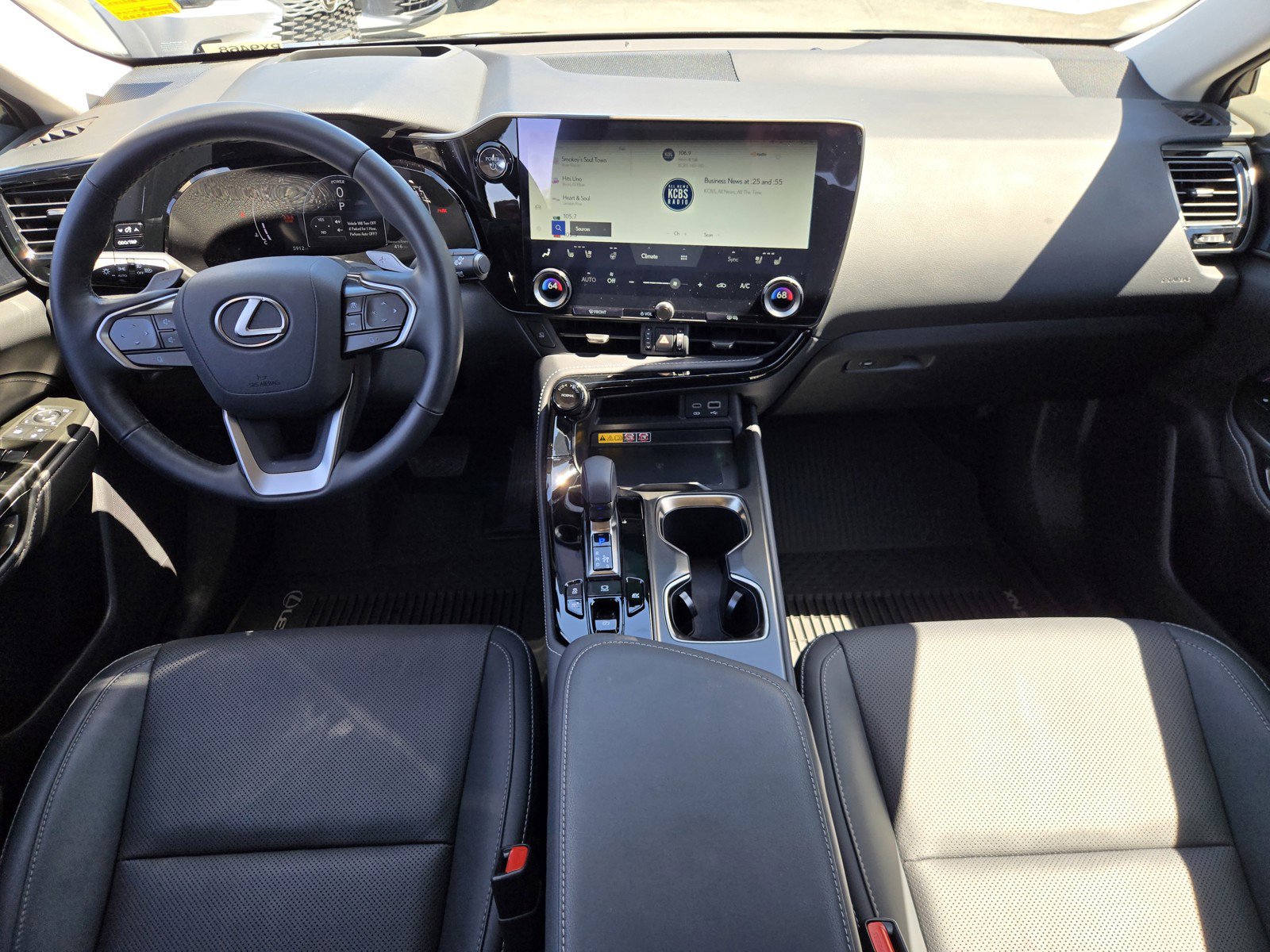 Used 2025 Lexus NX 350h AWD w/ Accessory Package (2T) image 14