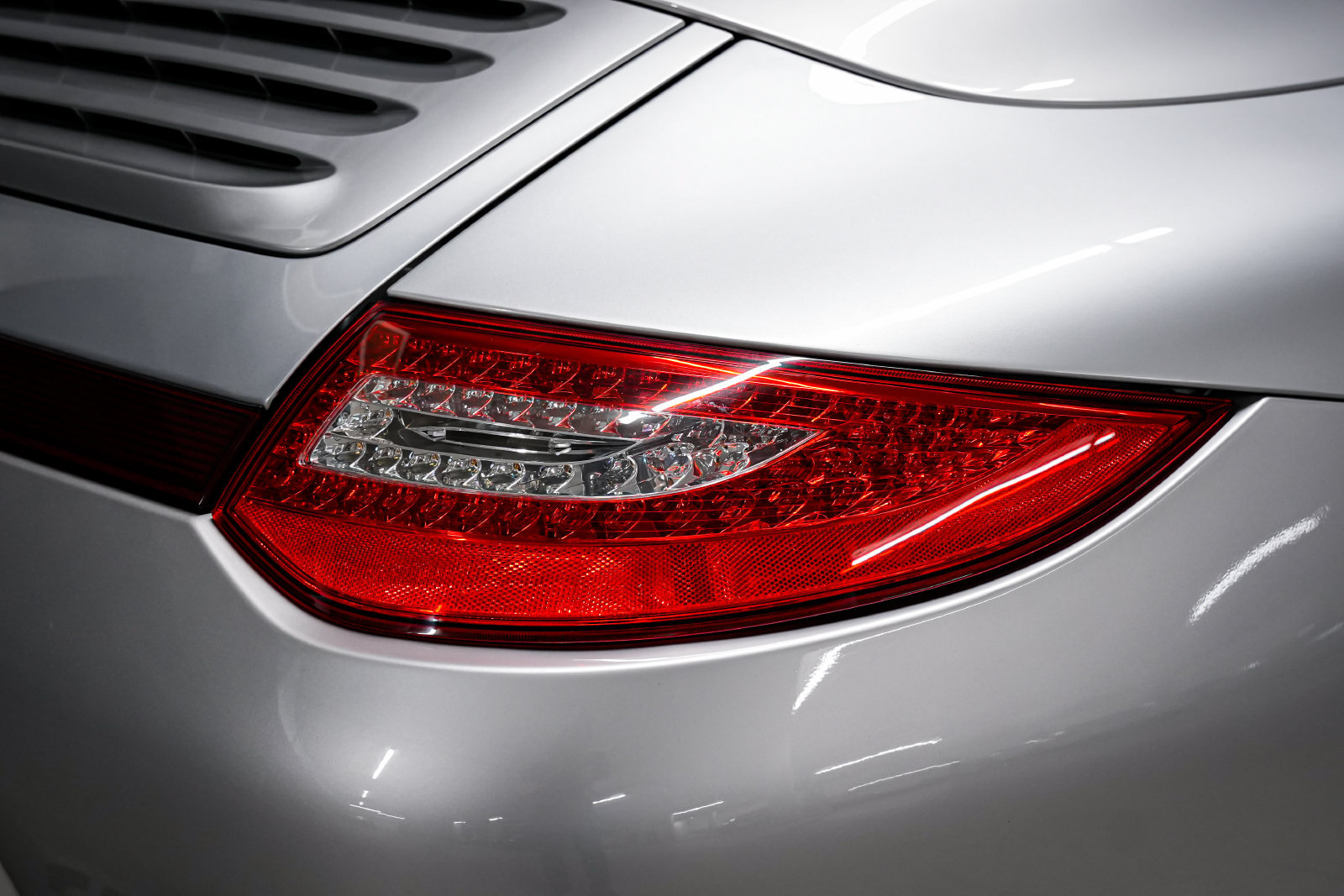 Used 2009 Porsche 911 Carrera 4 AWD/4WD image 33