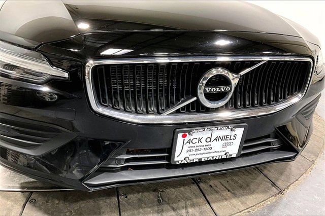 Used 2019 Volvo S60 T5 Momentum w/ Premium Package image 29