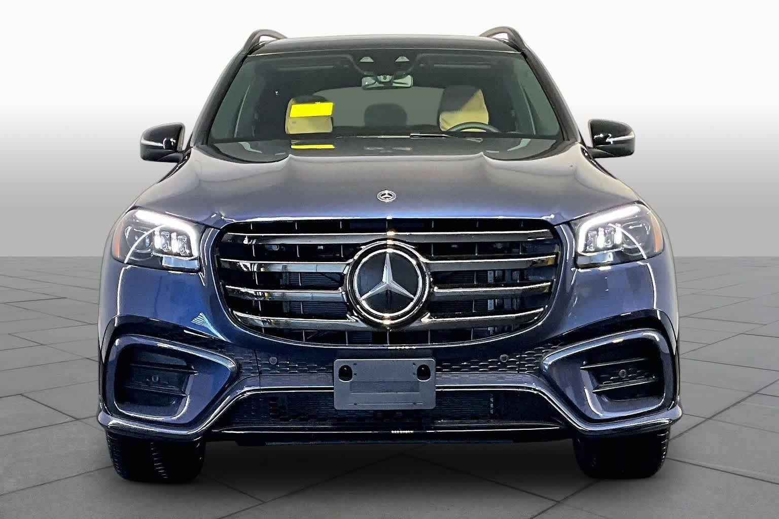 New 2026 Mercedes-Benz GLS 450 4MATIC image 2