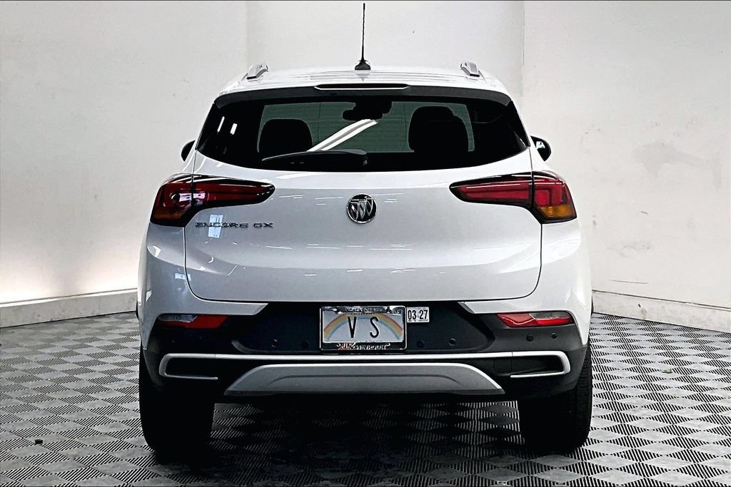 Used 2020 Buick Encore GX Select w/ Advanced Technology Package FWD image 3