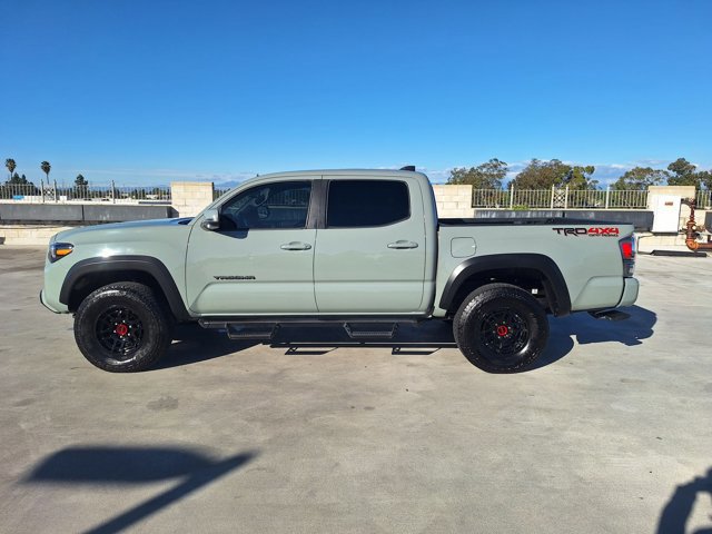 Used 2023 Toyota Tacoma TRD Off-Road image 8