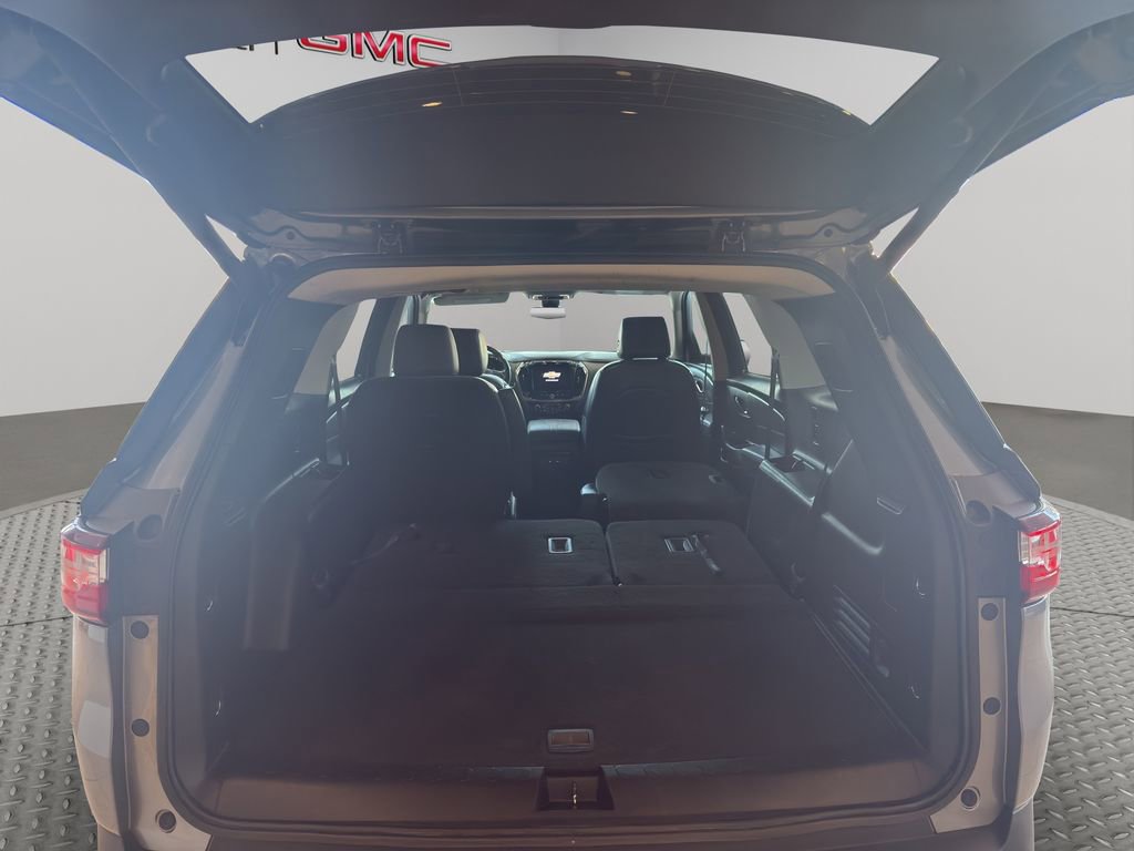 Certified 2021 Chevrolet Traverse LT w/ LT Premium Package image 24