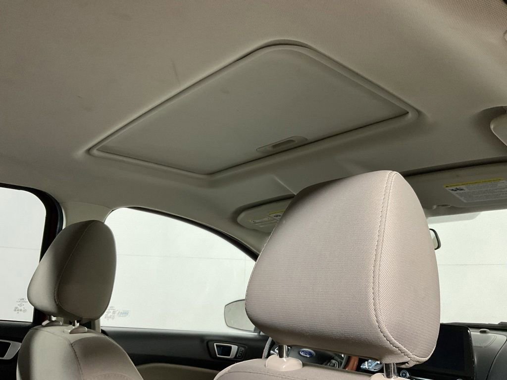 Used 2019 Ford EcoSport SE w/ SE Convenience Package FWD image 4
