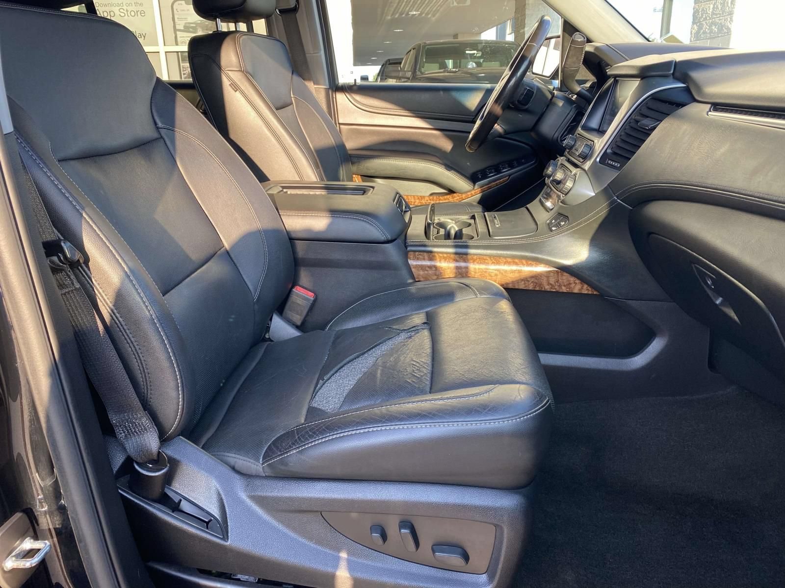 Used 2018 Chevrolet Tahoe Premier AWD/4WD image 12