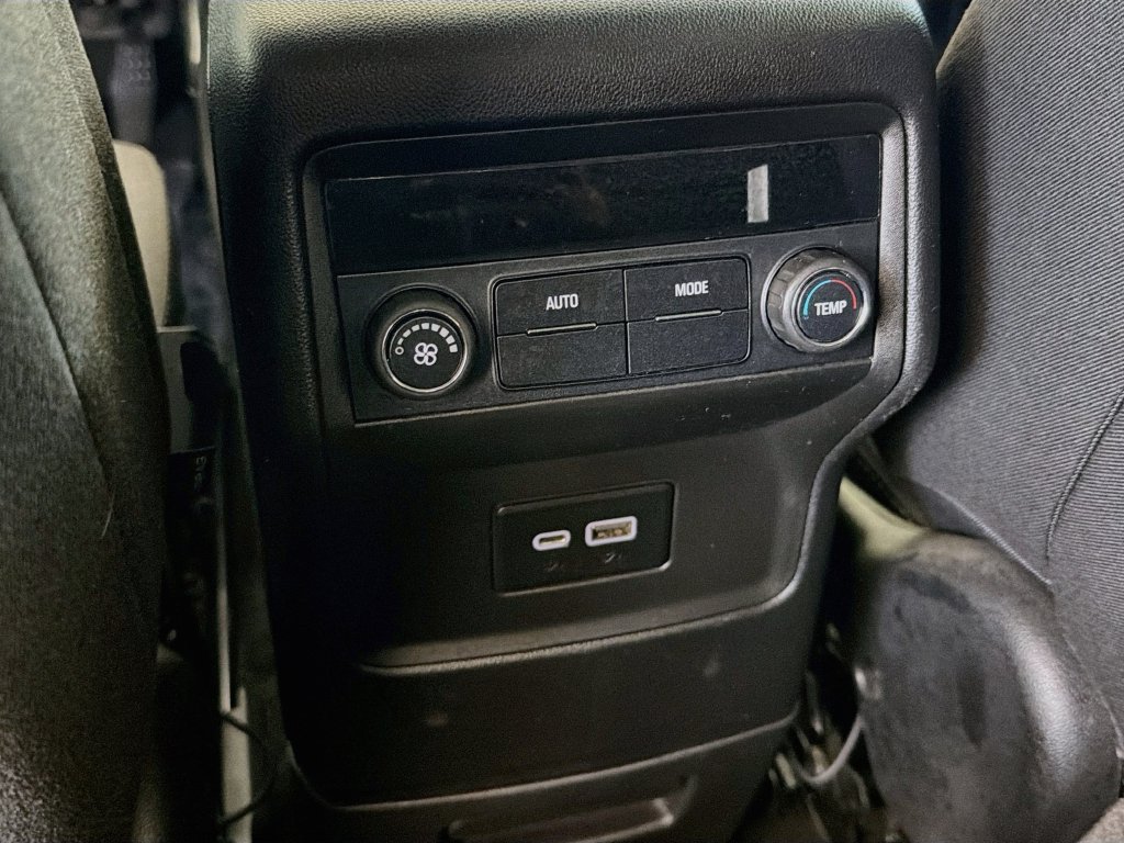 Used 2020 GMC Acadia SLE FWD image 25