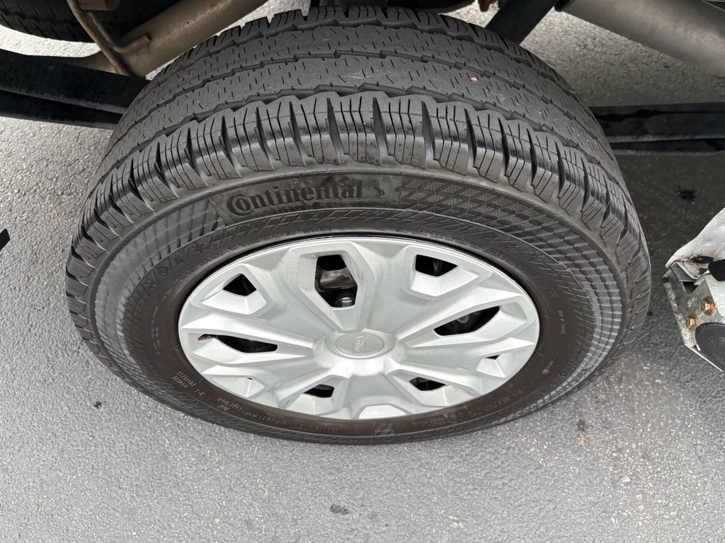 Used 2024 Ford Transit 250 Low Roof w/ Exterior Upgrade Package image 15