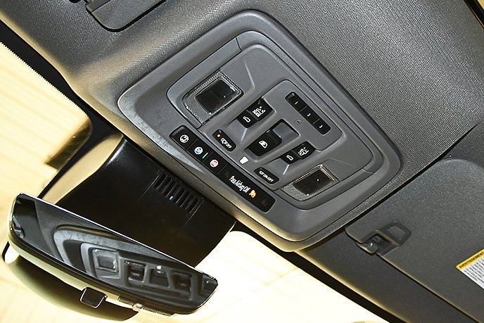 Used 2025 GMC Sierra 3500 Denali w/ Denali Reserve Package image 29