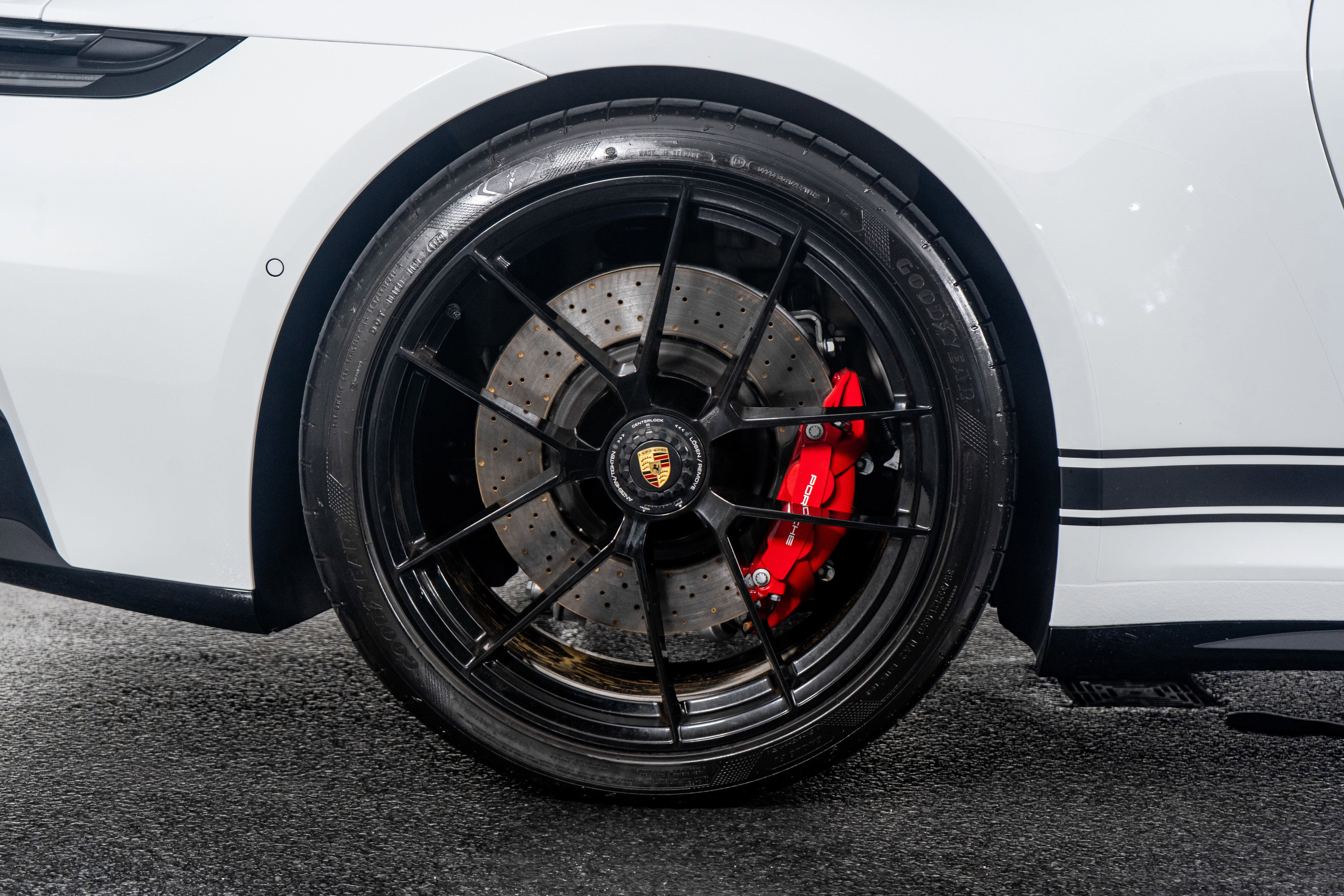 Used 2025 Porsche 911 Carrera GTS w/ Premium Package image 10