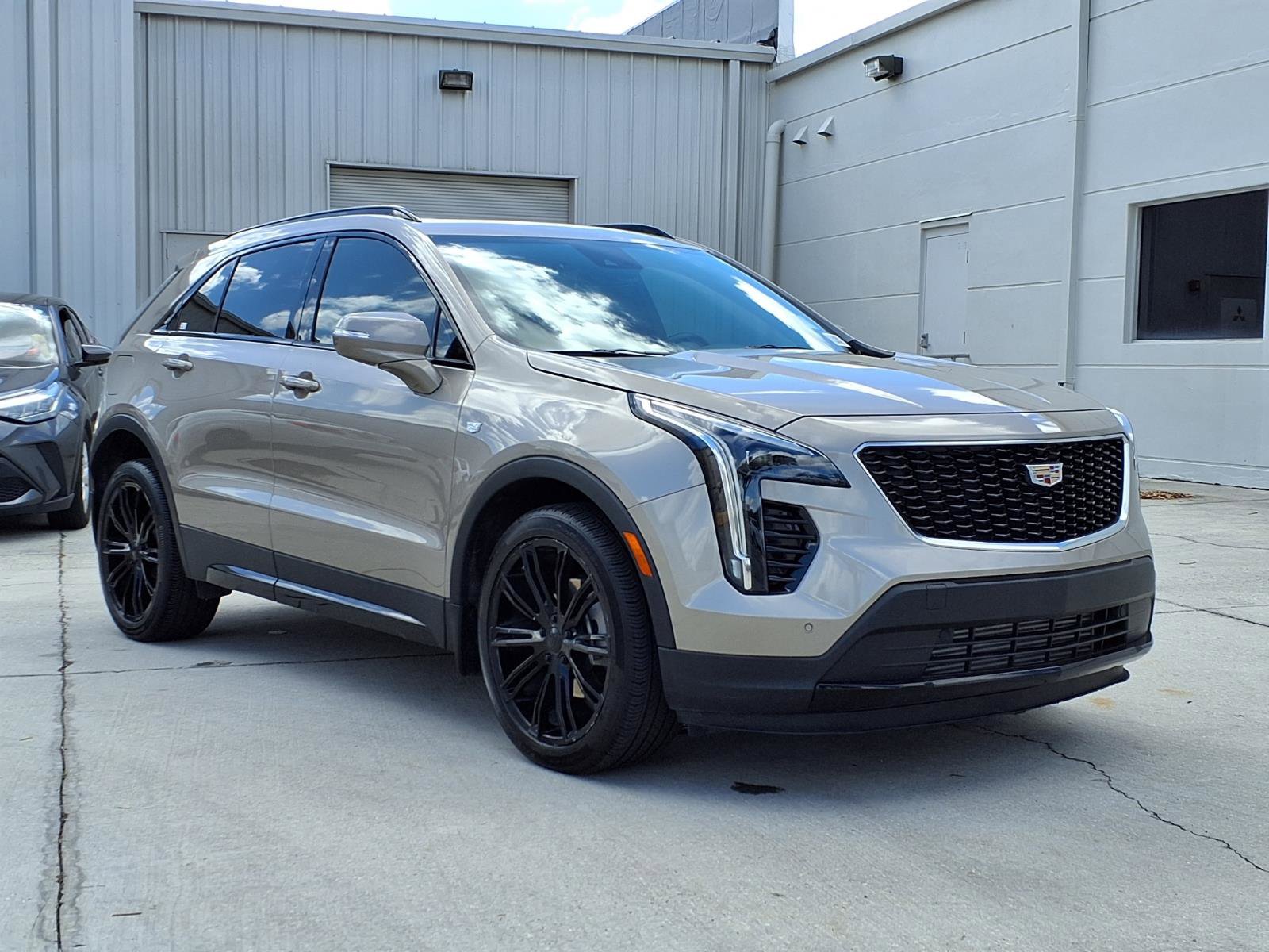 Used 2023 Cadillac XT4 Sport image 5
