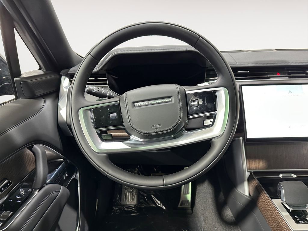 New 2025 Land Rover Range Rover SE image 11