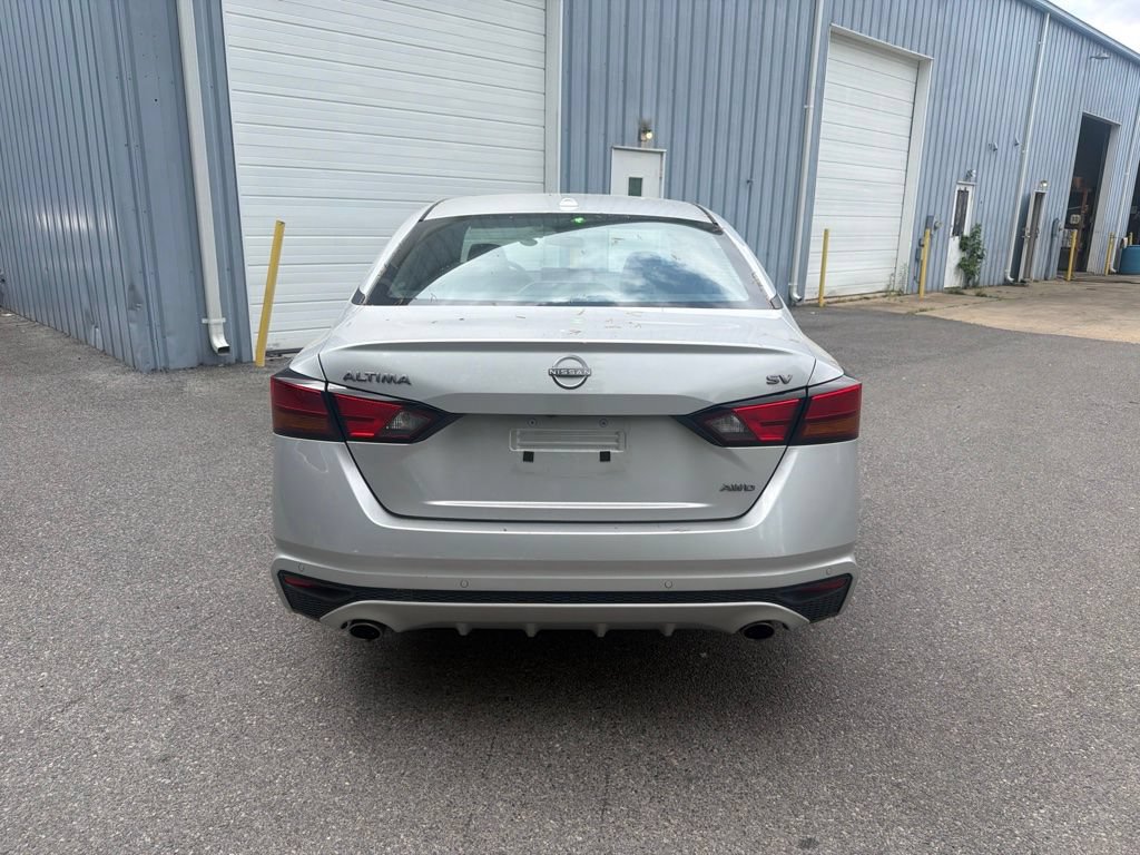 Used 2024 Nissan Altima 2.5 SV w/ SV Premium Package AWD/4WD image 5