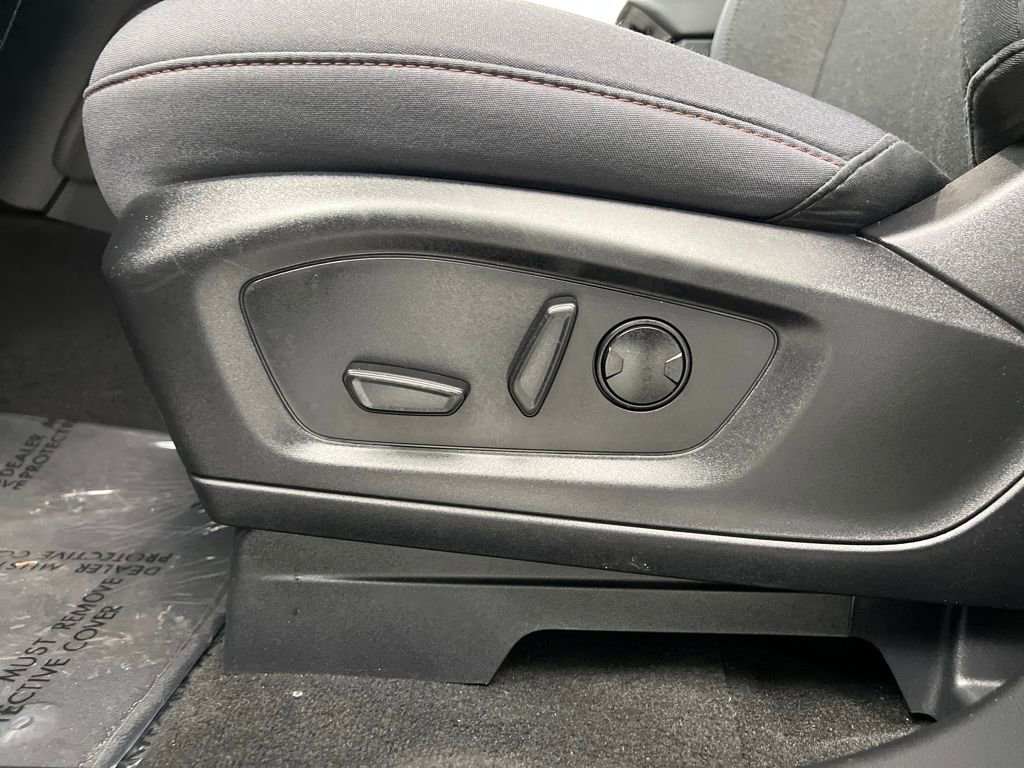 Used 2025 Ford Explorer Active image 10