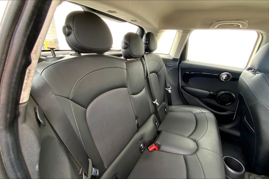 Used 2019 MINI Cooper S image 22