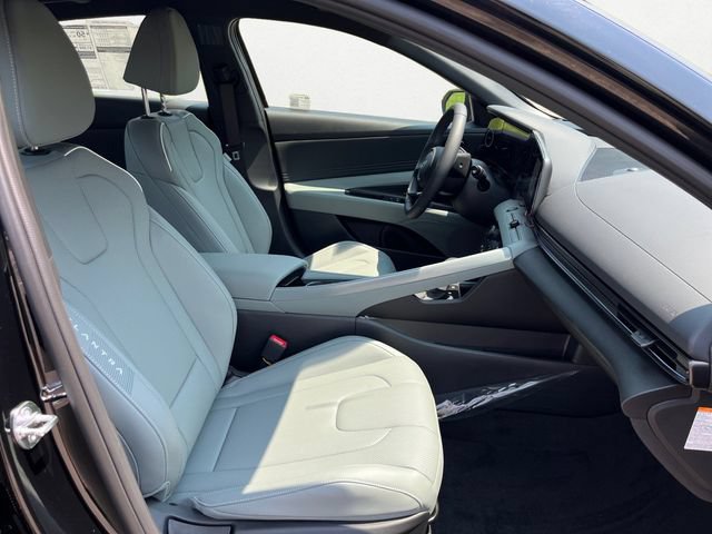 Certified 2025 Hyundai Elantra Limited FWD image 17
