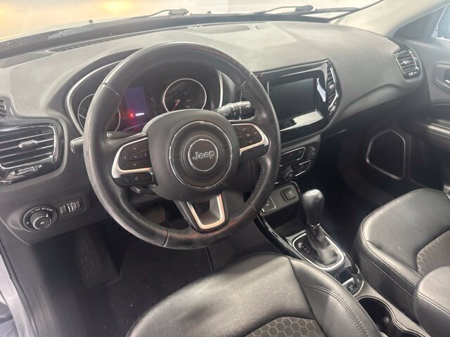 Used 2020 Jeep Compass Latitude FWD image 13