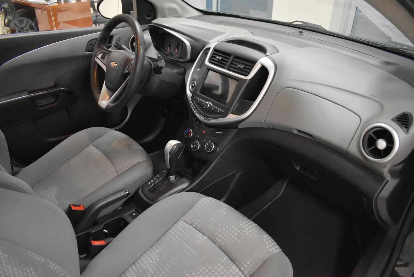 Used 2019 Chevrolet Sonic LT FWD image 37