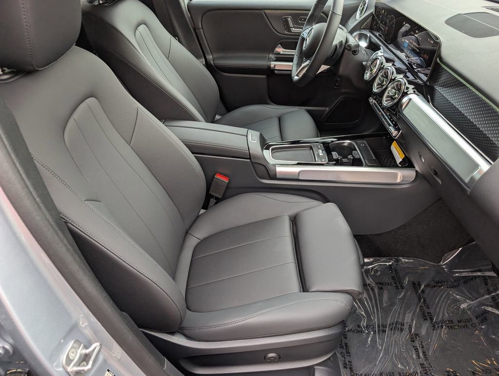 New 2026 Mercedes-Benz GLB 250 4MATIC image 12