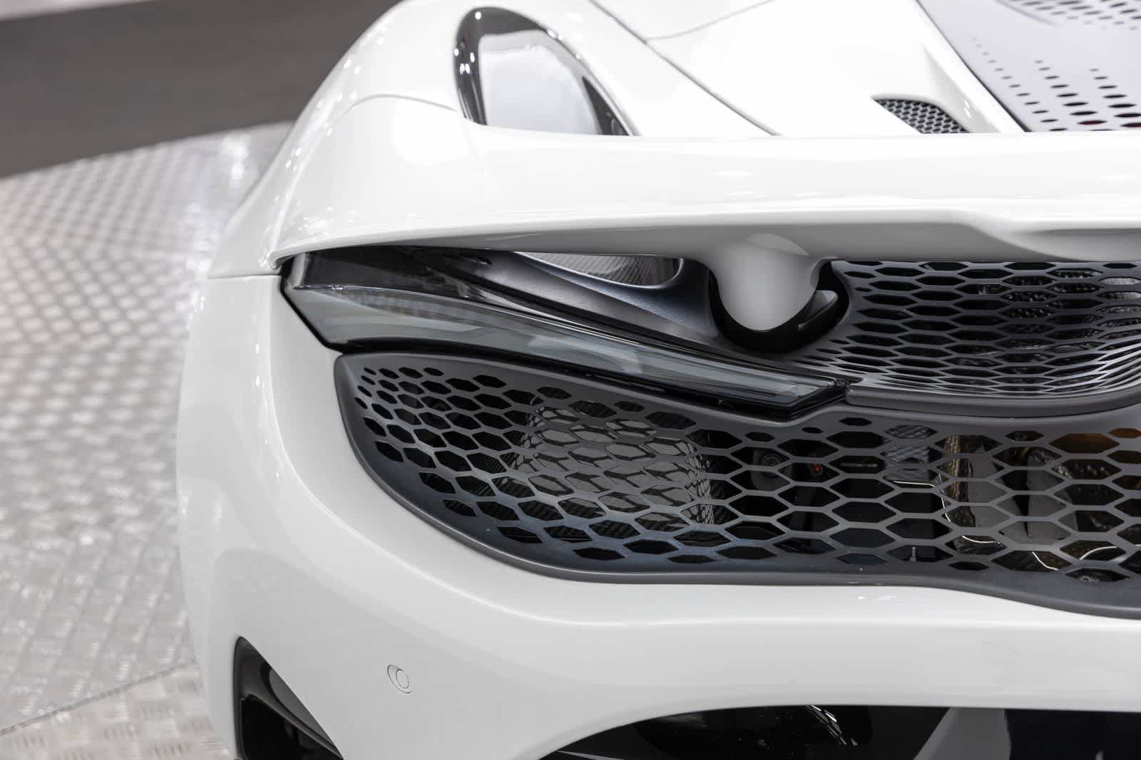 New 2027 McLaren 750S Spider RWD image 52