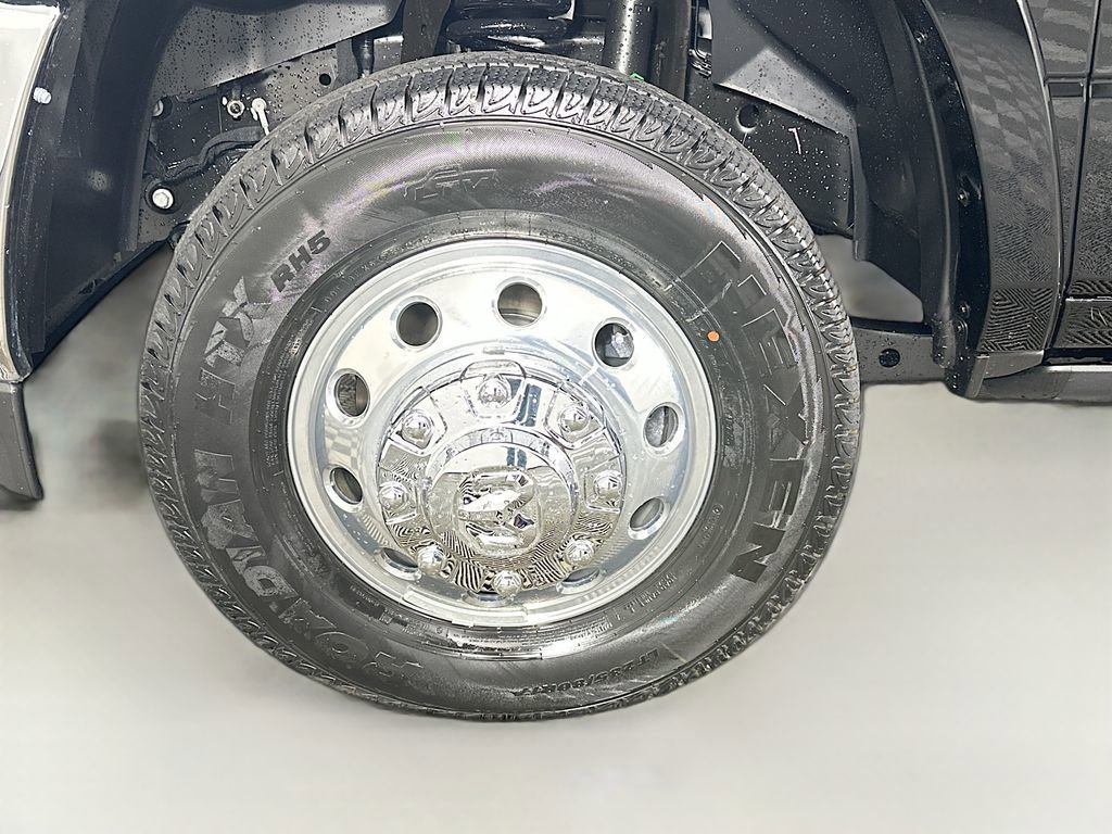 New 2026 RAM 3500 Longhorn AWD/4WD image 17