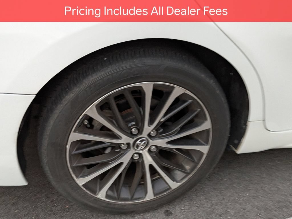 Used 2018 Toyota Camry SE FWD image 9