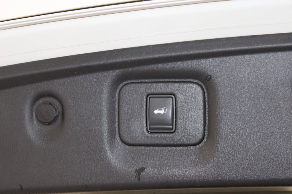 Used 2019 INFINITI QX60 Luxe FWD image 16