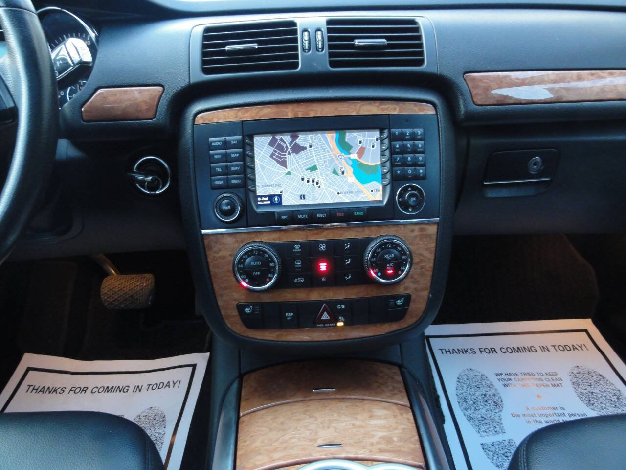 Used 2006 Mercedes-Benz R 350 4MATIC image 11