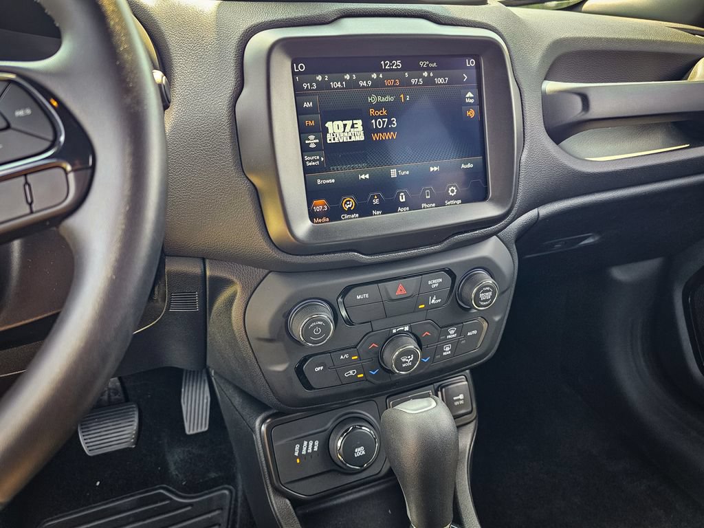 Used 2022 Jeep Renegade Altitude AWD/4WD image 19