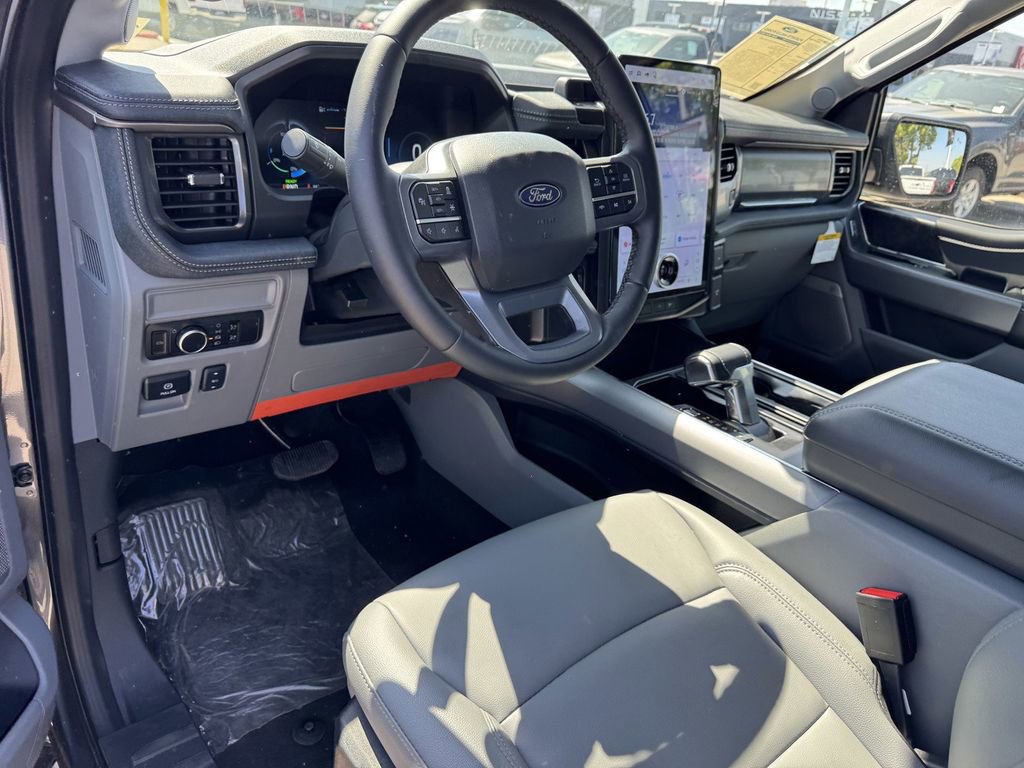 Used 2025 Ford F150 Lightning Flash AWD/4WD image 12