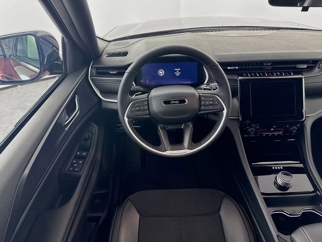 New 2025 Jeep Grand Cherokee L Laredo image 24