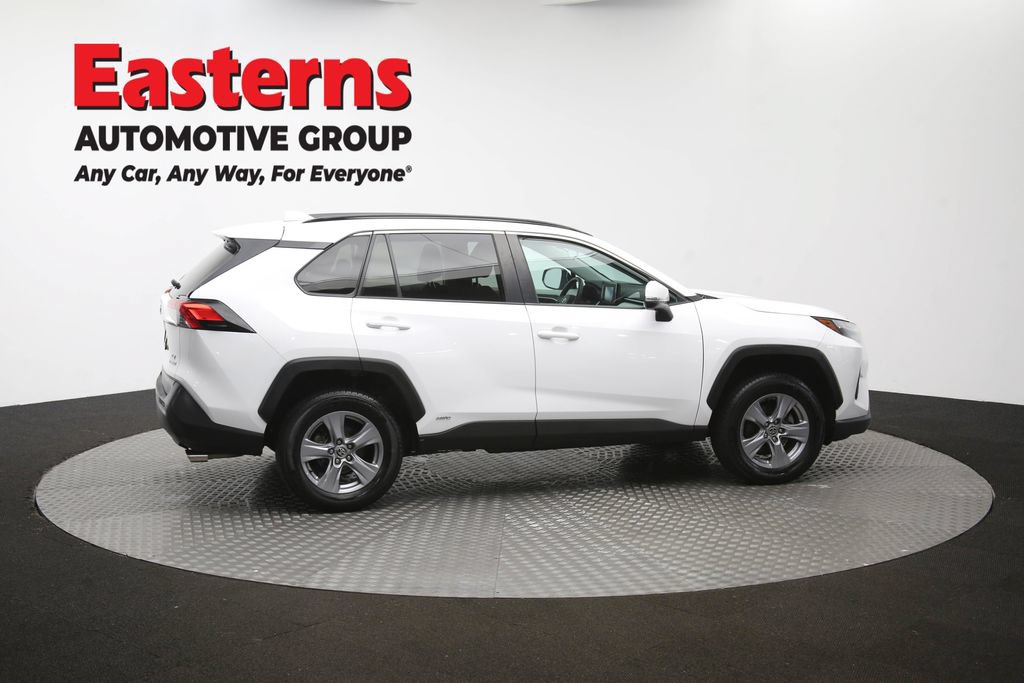 Used 2022 Toyota RAV4 XLE AWD/4WD image 43