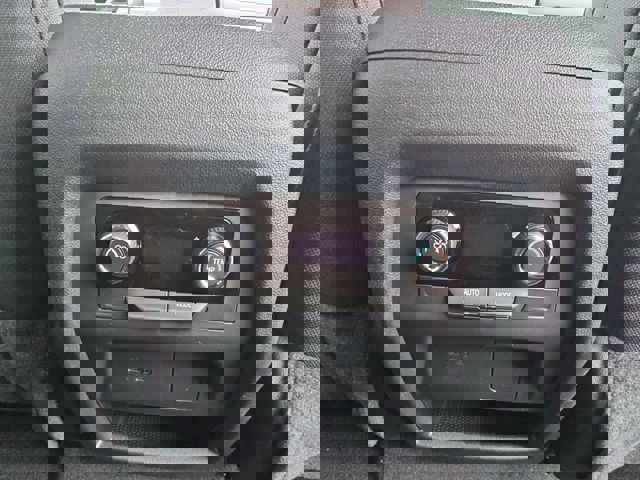 New 2026 Chevrolet Traverse LT image 22