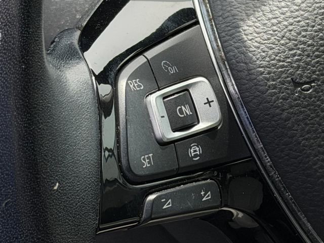 Used 2019 Volkswagen Tiguan SE w/ 3rd Row Seat Package AWD/4WD image 13