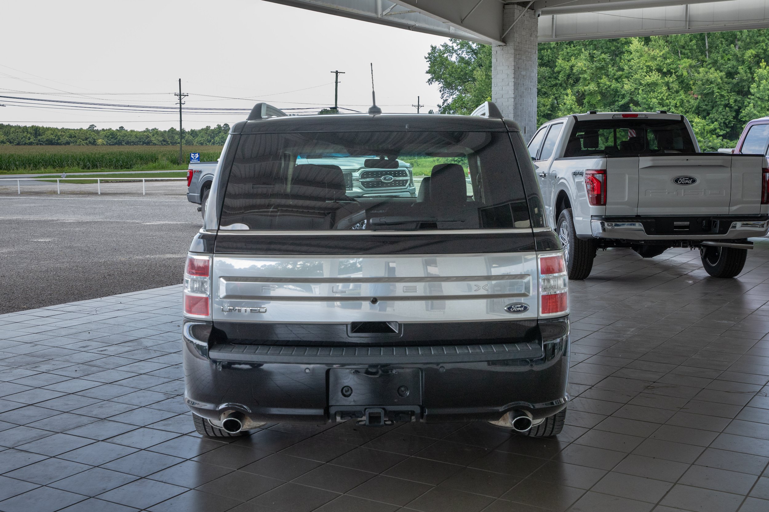 Used 2019 Ford Flex Limited w/ Equipment Group 301A FWD image 5