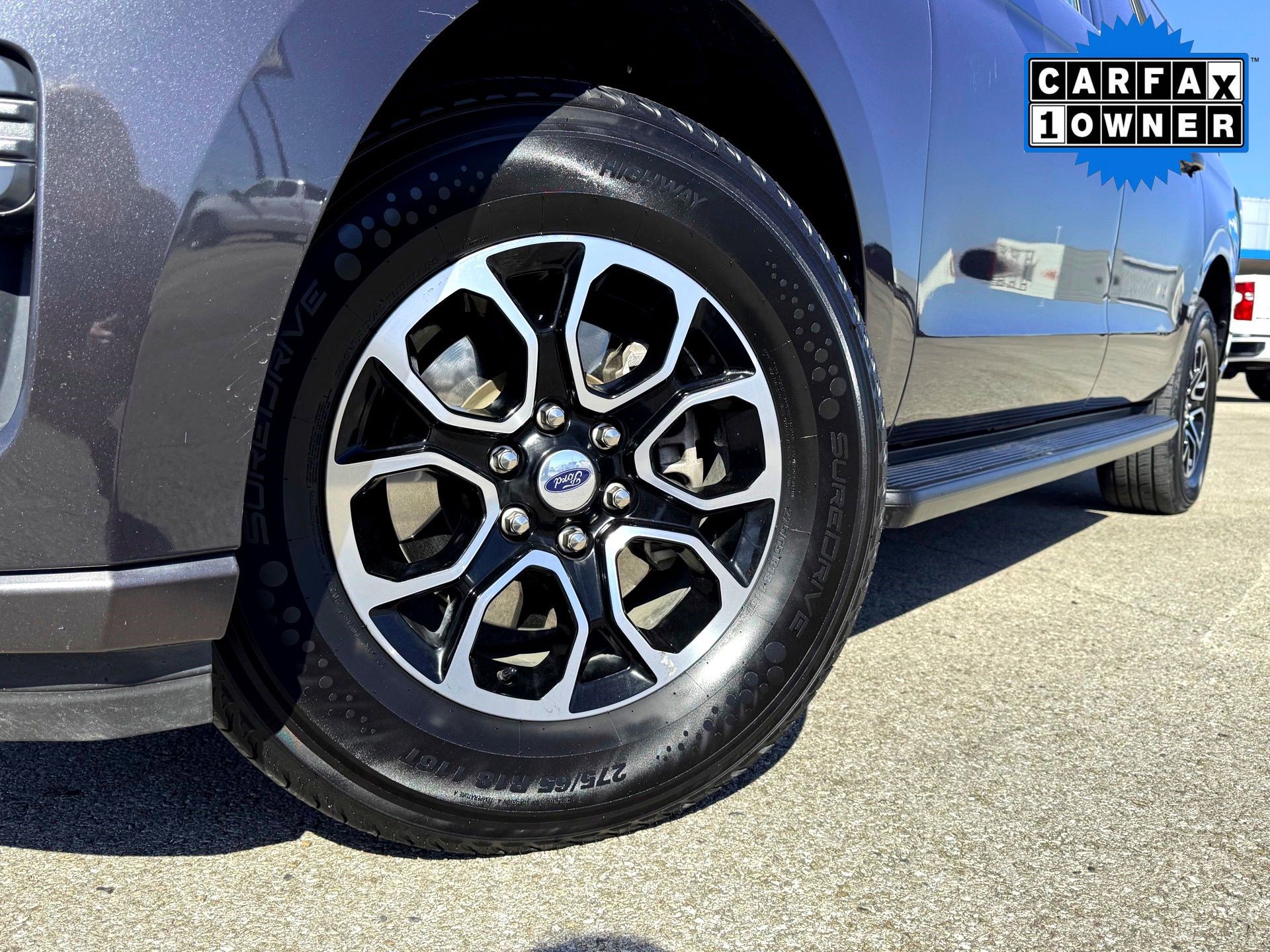 Used 2024 Ford Expedition Max XLT image 2