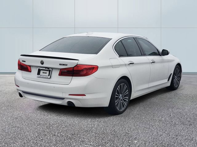 Used 2017 BMW 530i xDrive image 2