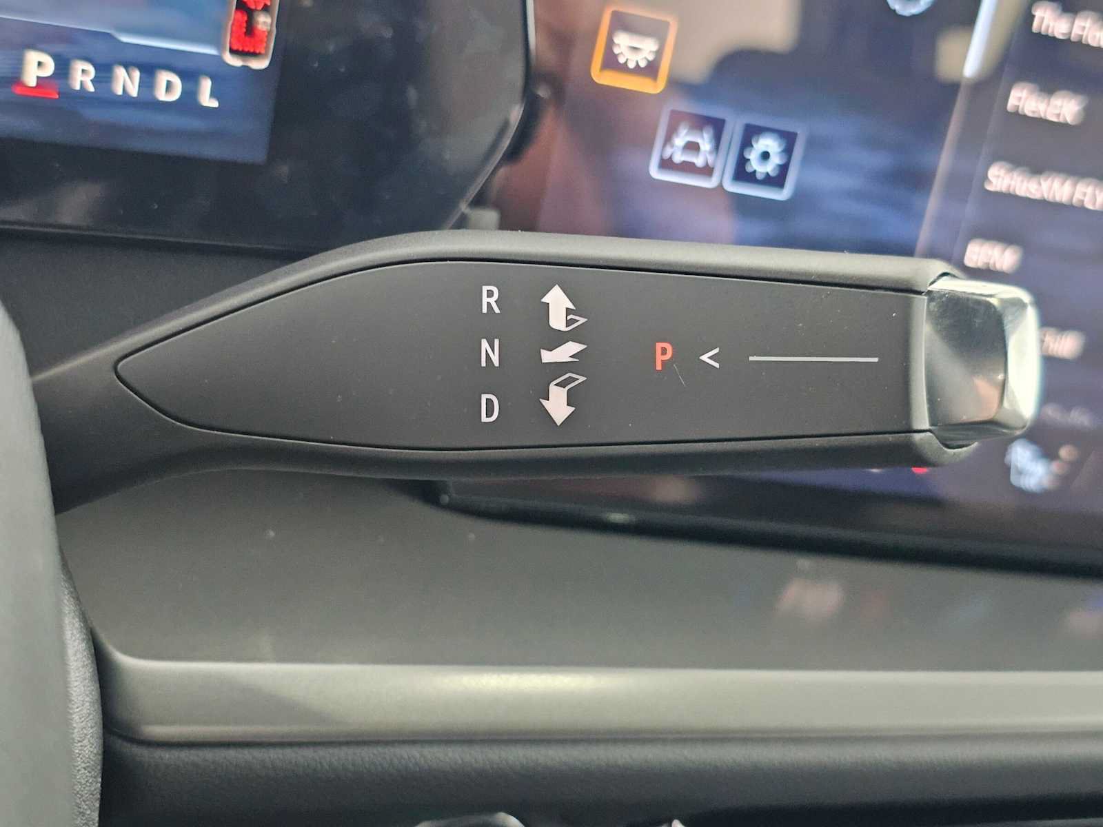 Used 2026 Chevrolet Traverse LT w/ Enhanced Driving Package FWD image 32