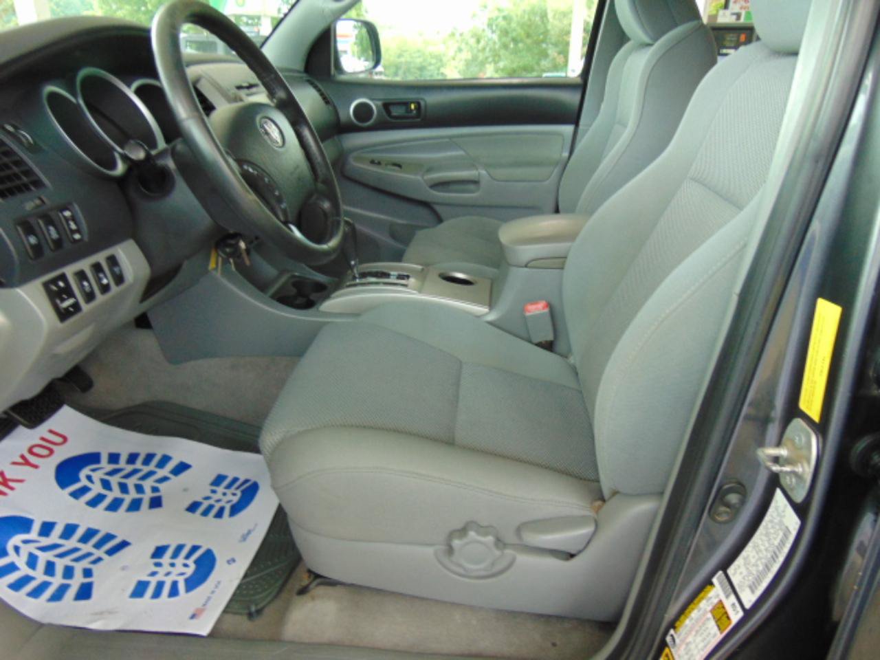 Used 2010 Toyota Tacoma 4x4 Double Cab image 5