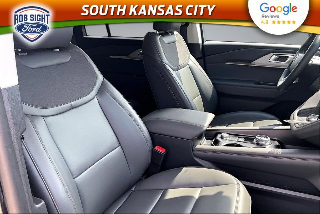 New 2026 Ford Explorer Active w/ Active Comfort Package AWD/4WD image 11